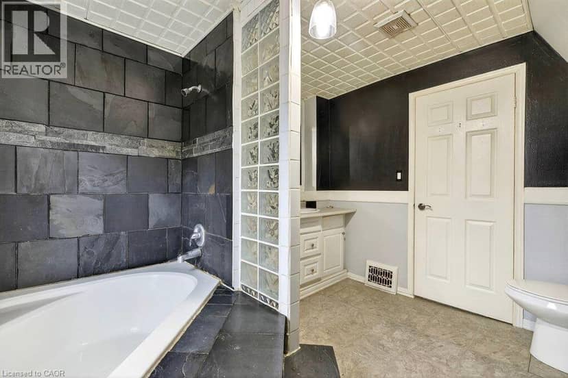 23 FREDERICK Avenue — photo 22 of 32