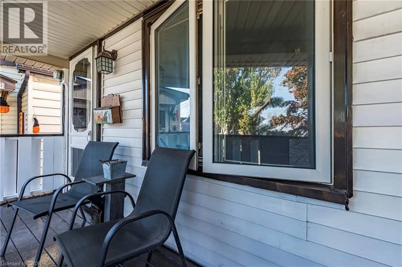23 FREDERICK Avenue — photo 3 of 32