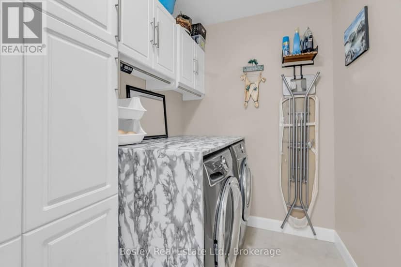 420 Victoria Street — photo 6 of 40