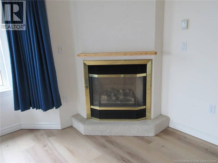 61 Prince William Street Unit# H — photo 10 of 39