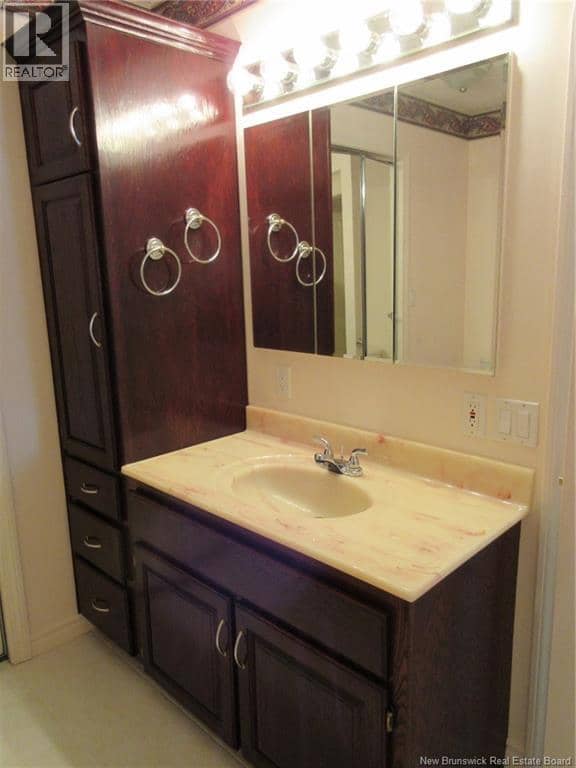 61 Prince William Street Unit# H — photo 17 of 39