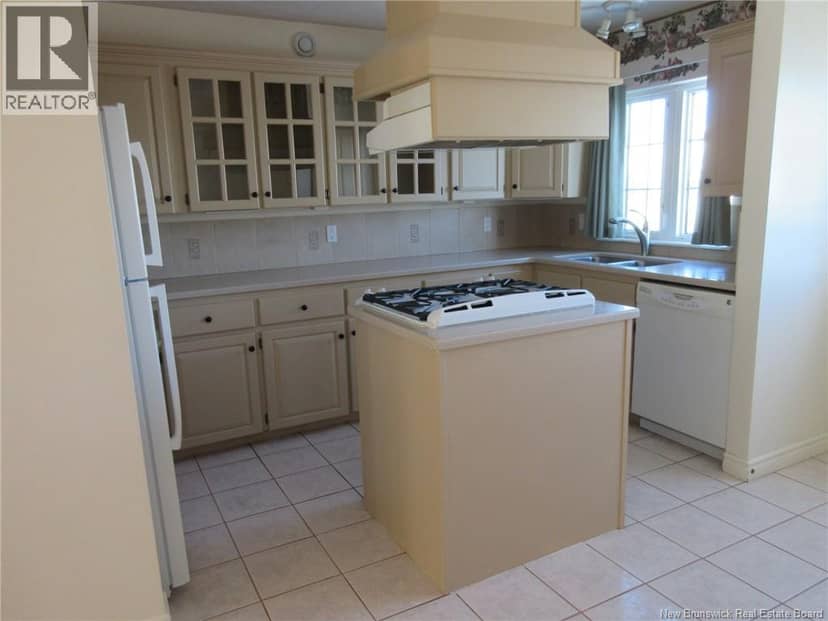 61 Prince William Street Unit# H — photo 4 of 39