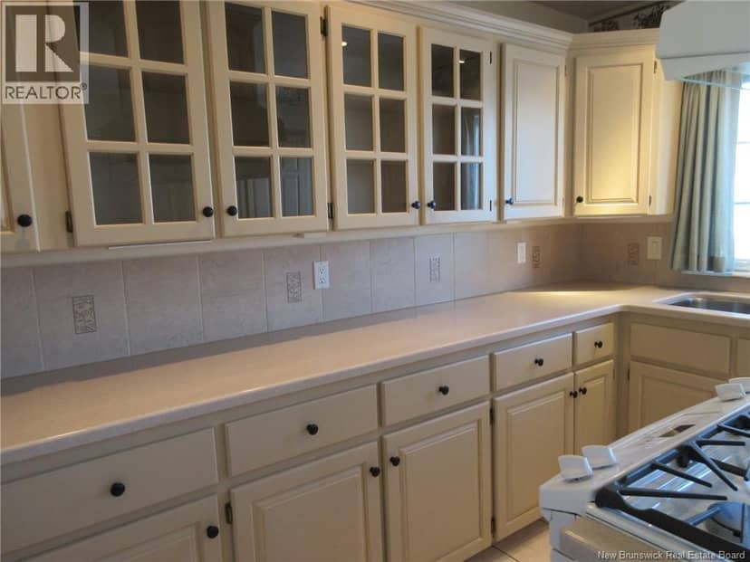 61 Prince William Street Unit# H — photo 6 of 39