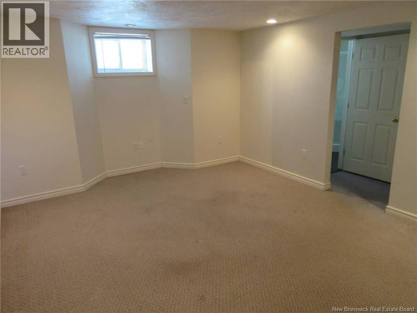 61 Prince William Street Unit# H — photo 21 of 39