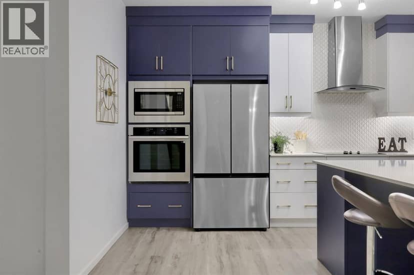 610 Southwinds Close SW — photo 9 of 40