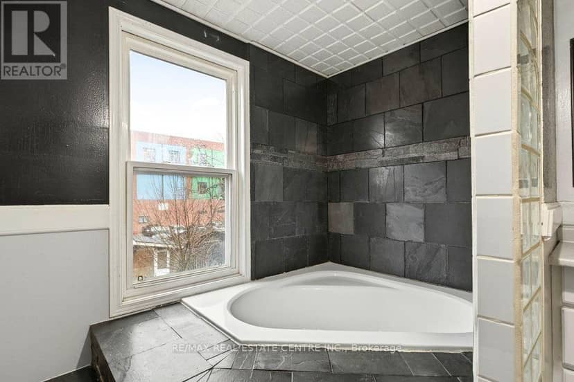 23 Frederick Avenue — photo 22 of 35