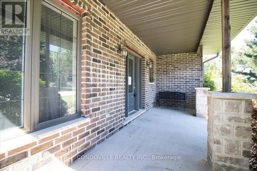 29 Tiffany Street, Chatham-Kent, photo 2