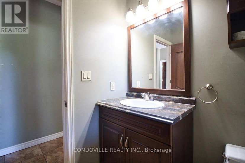 29 Tiffany Street — photo 12 of 40