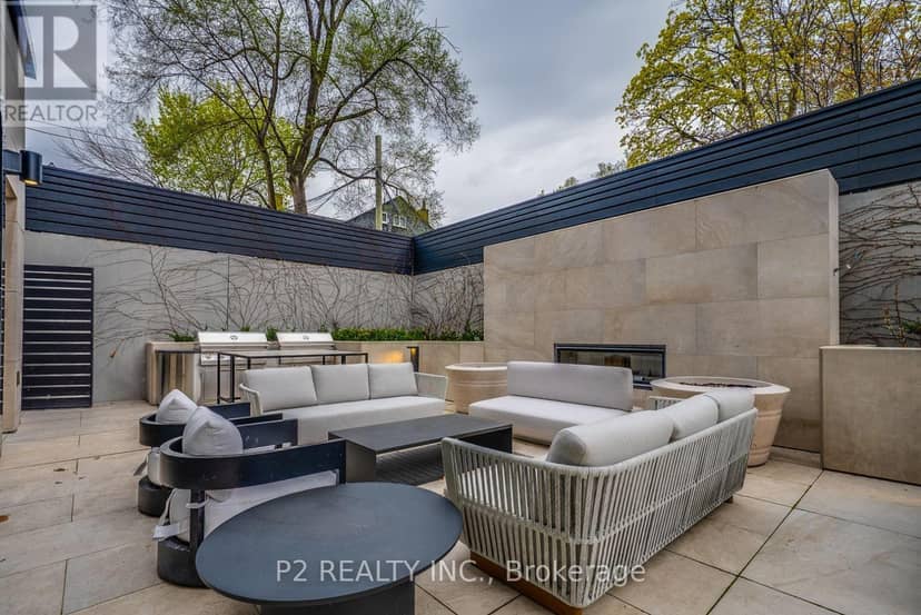 208 - 2 Forest Hill — photo 25 of 33