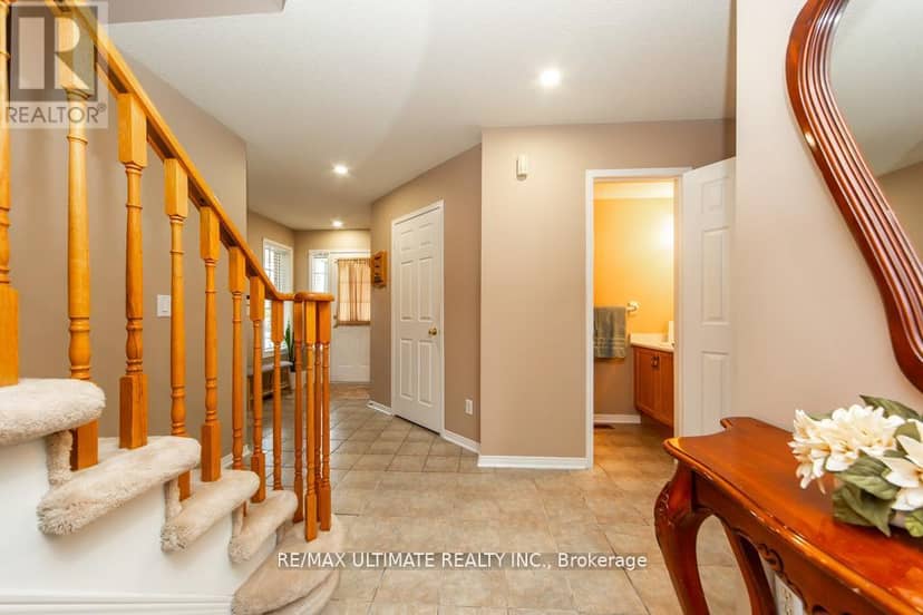5 Twiss Drive — photo 3 of 40