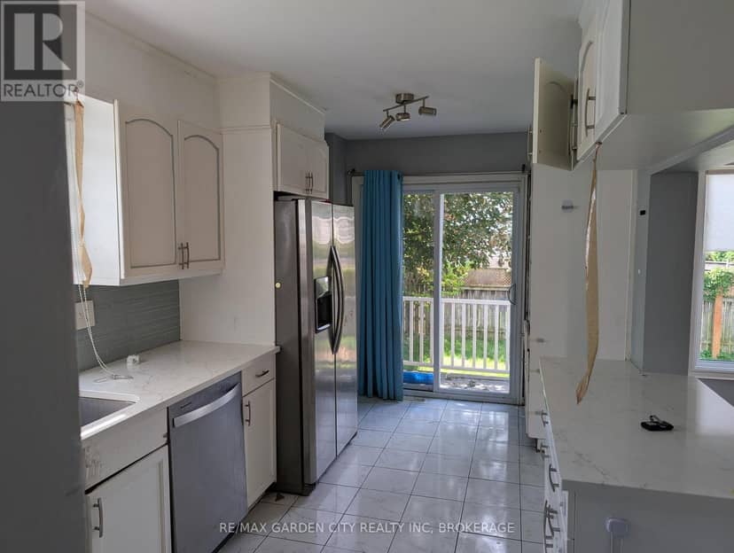158 Summers Drive — photo 5 of 20