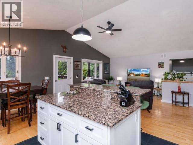 25 Blaker Place — photo 11 of 40