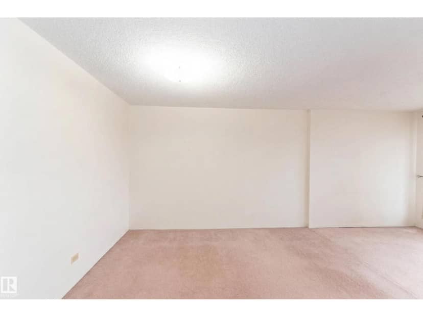#1004 11027 87 AV NW — photo 10 of 22