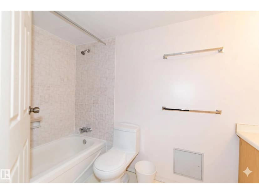 #1004 11027 87 AV NW — photo 21 of 22