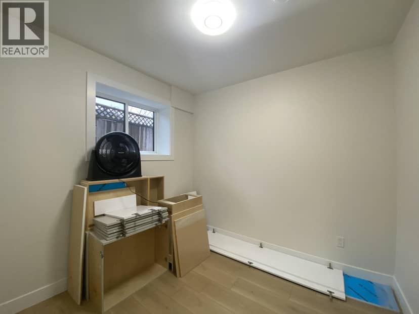 1 Bed Suite 7542 LINDRICK COURT, Burnaby, photo 5
