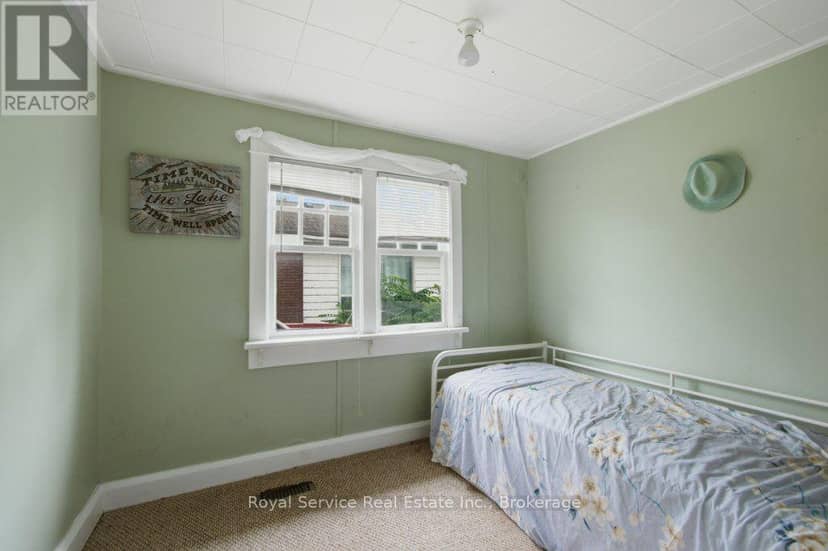 5418 Lakeshore Drive — photo 13 of 29