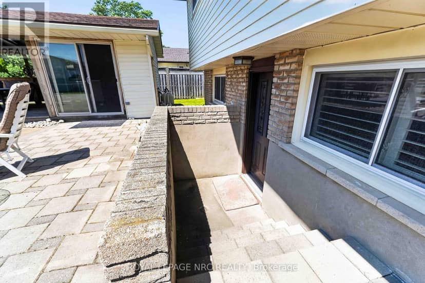 1095 Green Acres Drive — photo 34 of 40