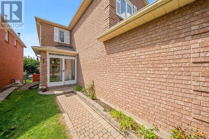 6386 Longspur Road — photo 4 of 40