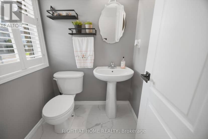 475 Collis Court — photo 17 of 31