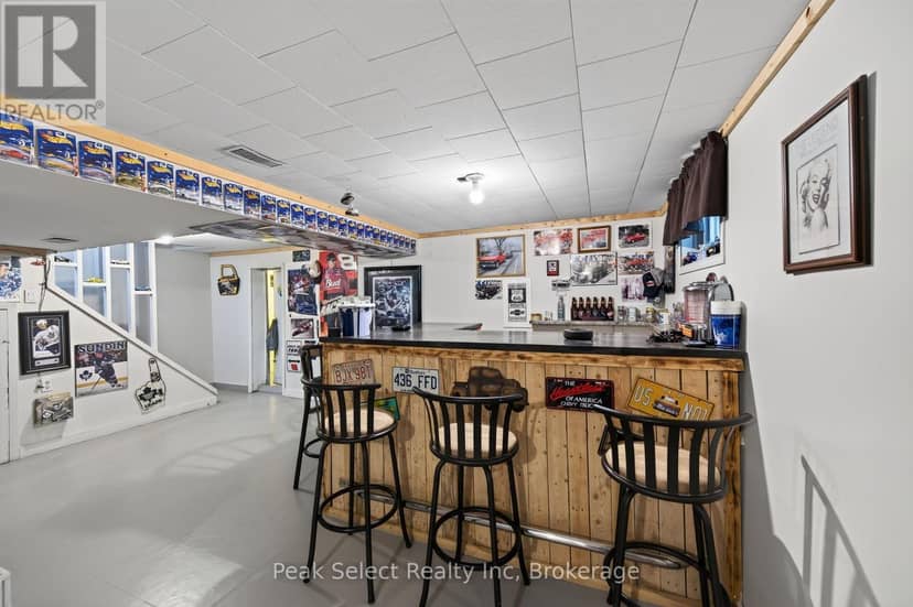 1345 Trafalgar Street — photo 33 of 37