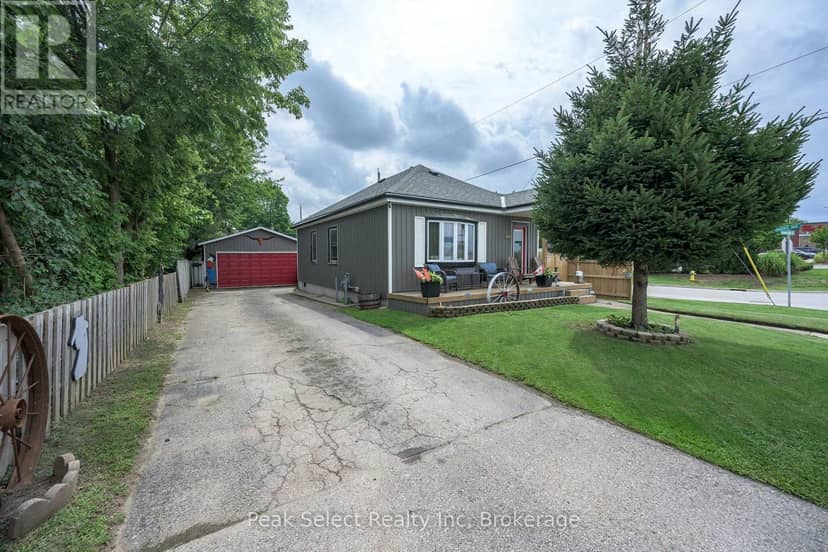 1345 Trafalgar Street — photo 6 of 37