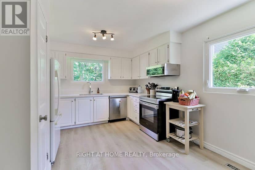 2932 Remea Court — photo 11 of 32