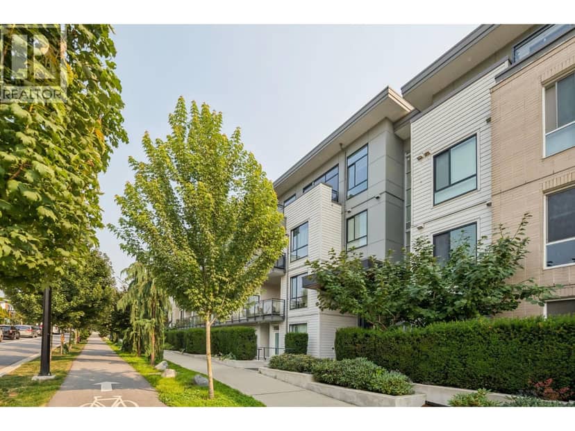210 625 E 3RD STREET, North Vancouver, photo 3