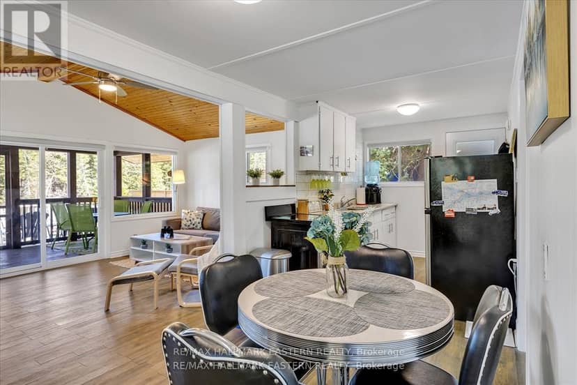 1810 Hull Road, Douro-Dummer, photo 8
