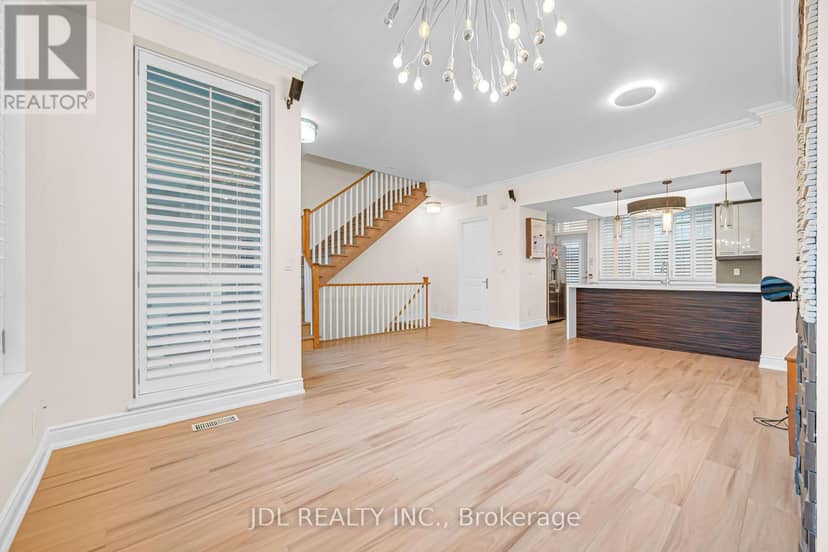 TH07 - 761 Bay Street, Toronto, photo 7