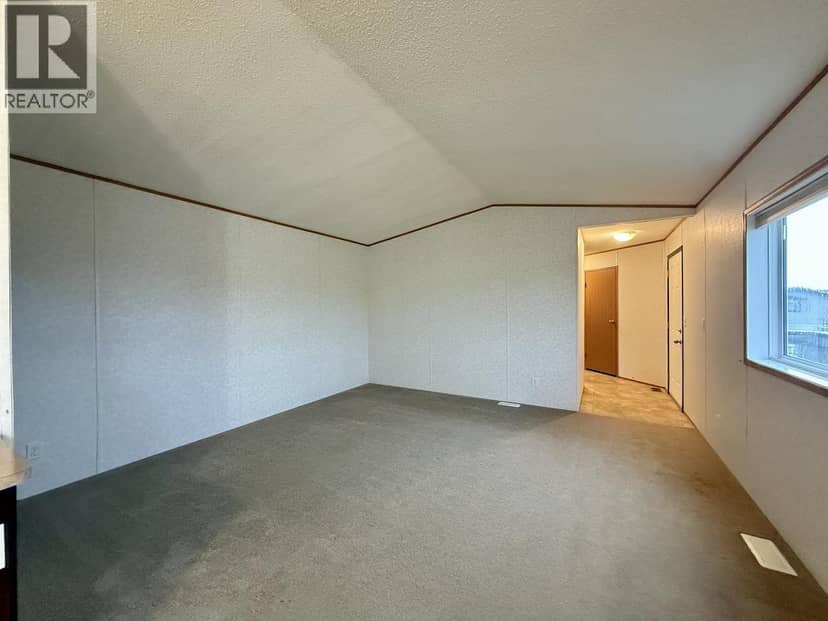 7926 85A AVENUE, Fort St. John, photo 8