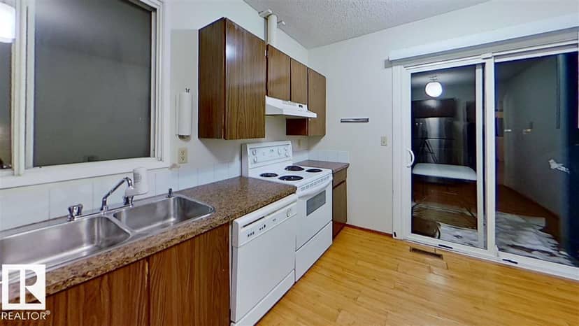 4611 52 AV, Stony Plain, photo 2
