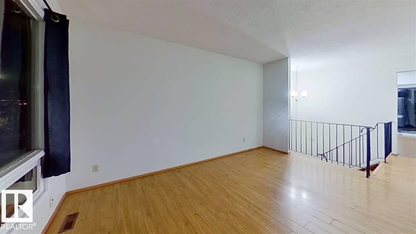 4611 52 AV, Stony Plain, photo 4