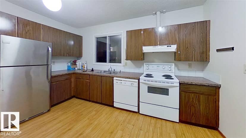 4611 52 AV, Stony Plain, photo 3
