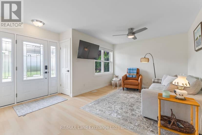 119 - 383 McNabb Street — photo 8 of 27