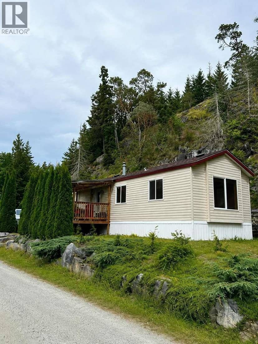 15 7668 SUNSHINE COAST HIGHWAY, Halfmoon Bay