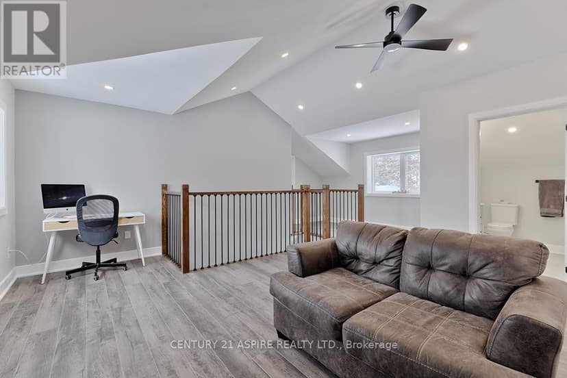 32 Wilson Street — photo 40 of 40