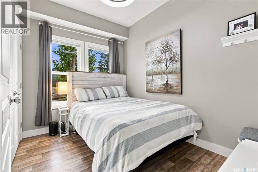 404 Ash AVENUE — photo 10 of 40