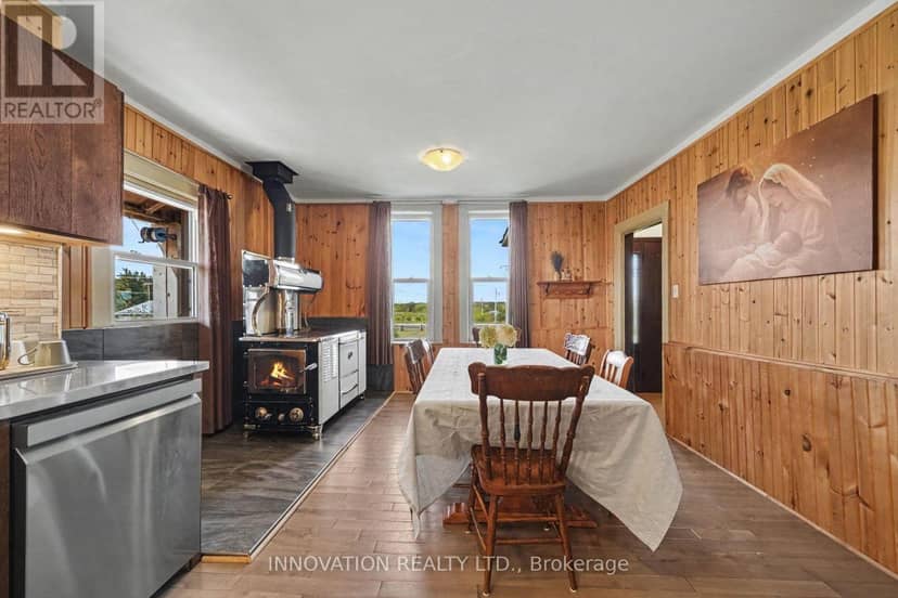 649 Upper Dwyer Hill Road — photo 9 of 40