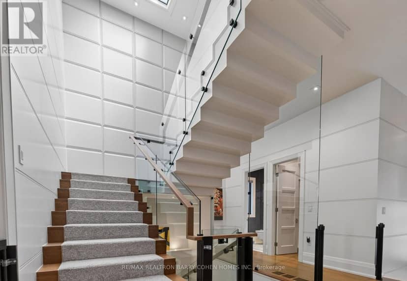 154 Yonge Boulevard — photo 21 of 40