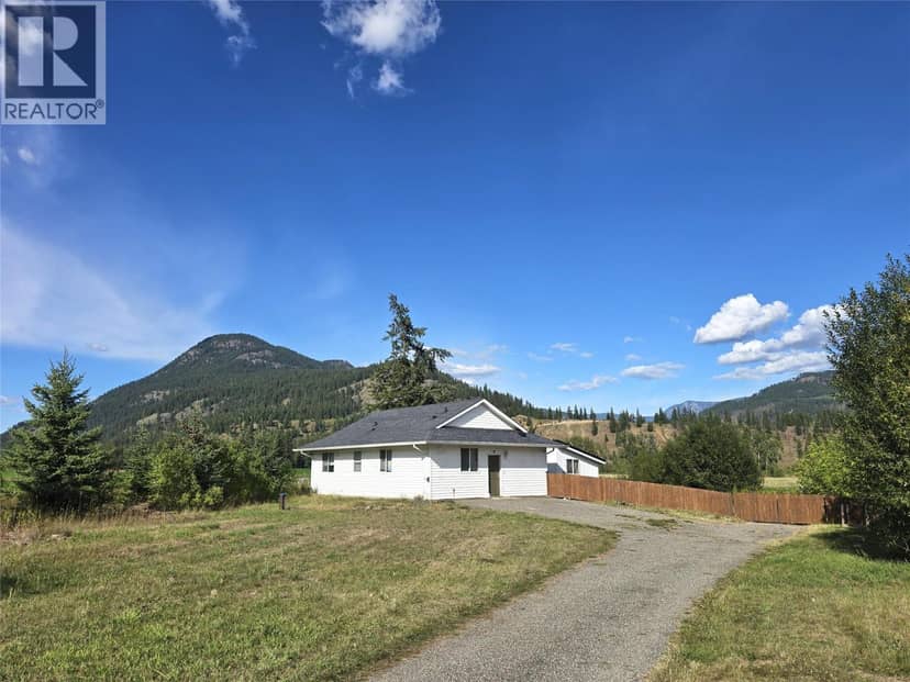 197 24 Highway, Little Fort