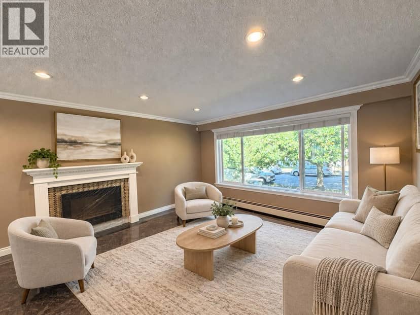 5885 LINCOLN STREET, Vancouver
