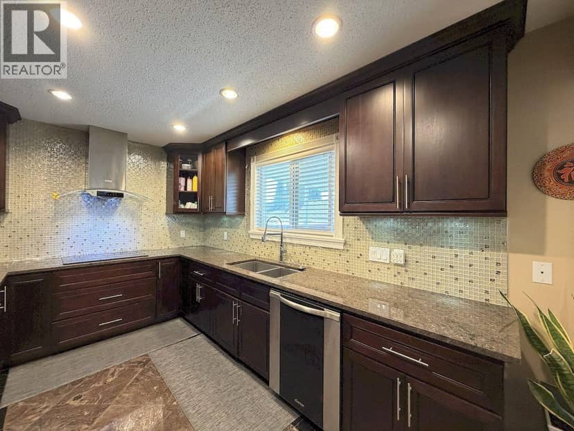 5885 LINCOLN STREET, Vancouver, photo 8