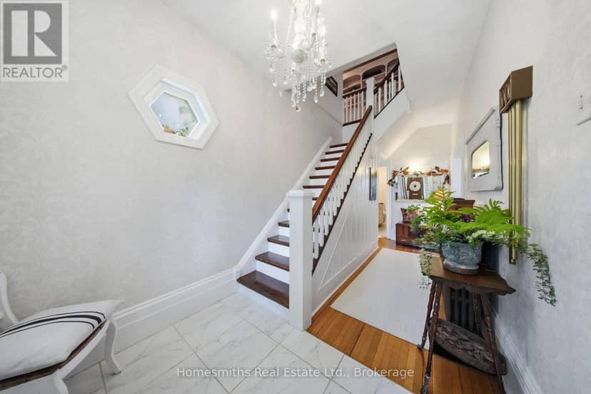 35 Beech Avenue — photo 4 of 40