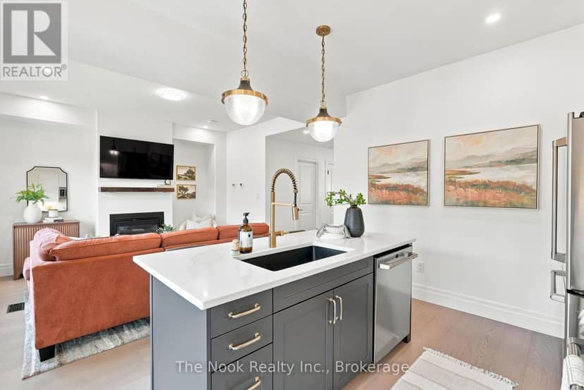 30 Campbell Crescent — photo 20 of 40