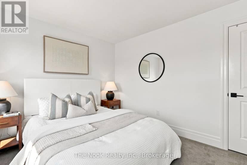 30 Campbell Crescent — photo 32 of 40