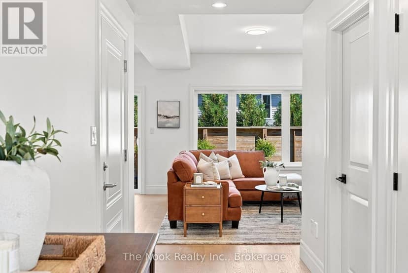 30 Campbell Crescent — photo 4 of 40