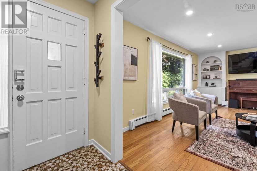 22 Northcliffe Lane, Clayton Park, photo 2