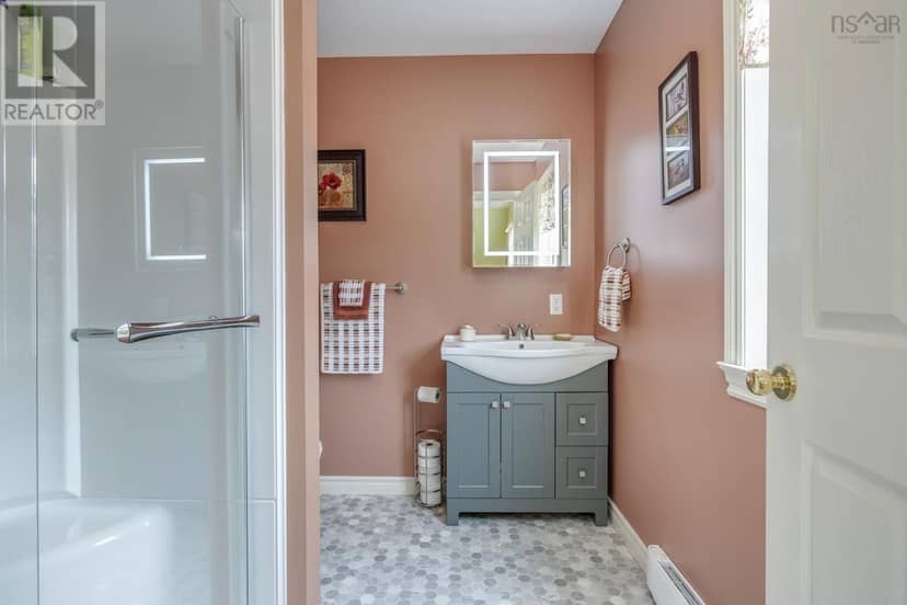 6437 Shore Road West — photo 32 of 40