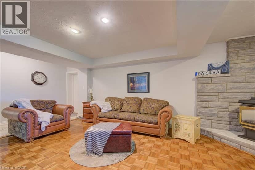 51 COPPERFIELD Drive — photo 33 of 40