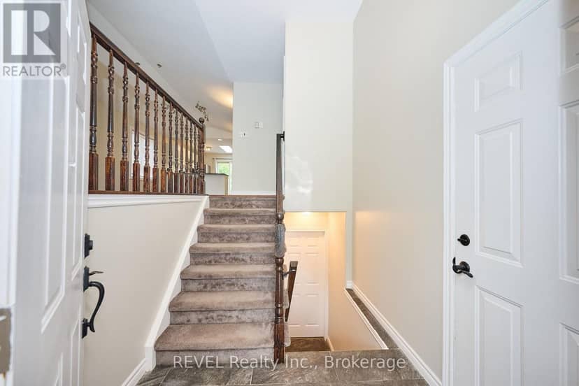 28 Quaker Road — photo 4 of 21